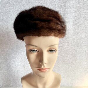 1950s 1960s Brown Mink Pillbox Style Hat Bonwit Teller
